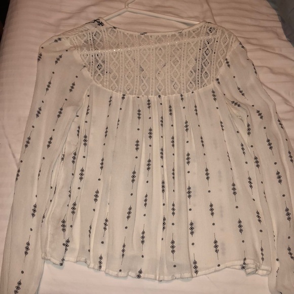 too small - Picture 2 of 3